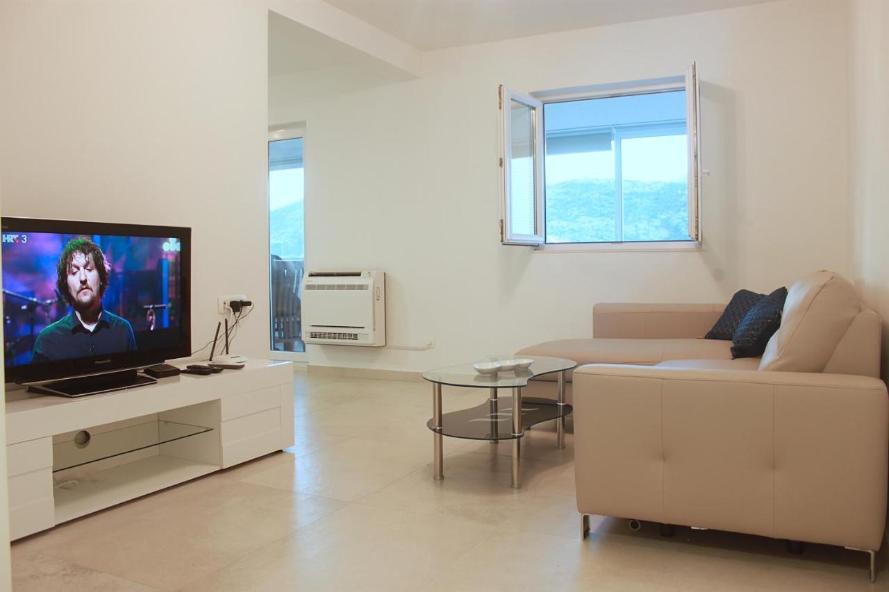 Sunset Apartment Lapad ดูบรอฟนิก ภายนอก รูปภาพ