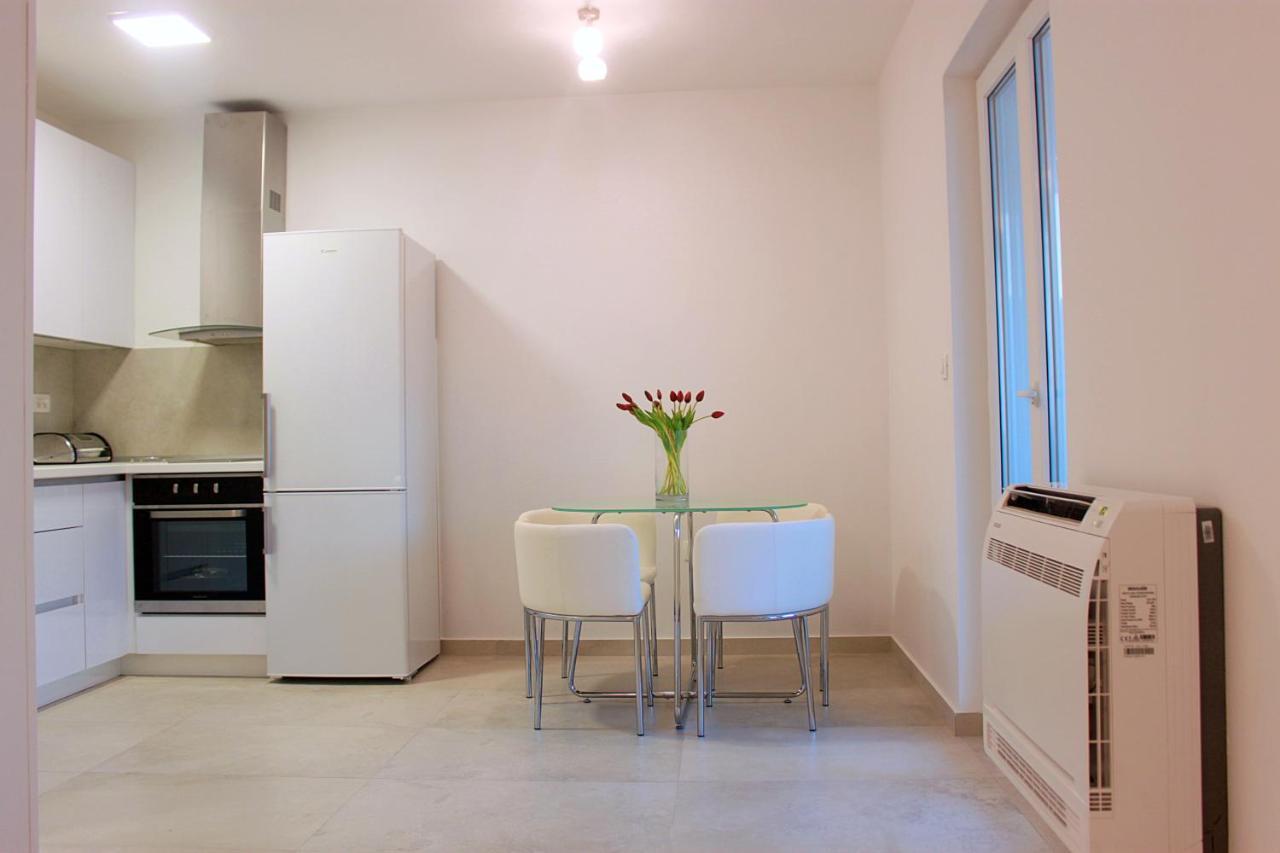 Sunset Apartment Lapad ดูบรอฟนิก ภายนอก รูปภาพ